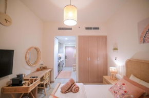 UrbanHomes - Eco Friendly Studio Near Burj Khalifa